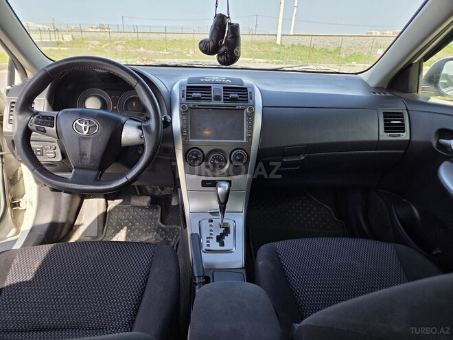 Toyota Corolla 2013, 253,320 km - 1.6 l - Bakı
