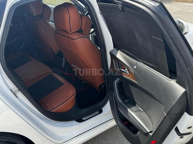 Audi A6 2013, 210,000 km - 2.8 l - Bakı