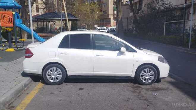 Nissan Tiida 2008, 215,623 km - 1.6 l - Bakı