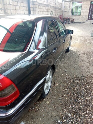 Mercedes C 220 1994, 157,752 km - 2.2 л - Yevlax