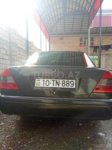 Mercedes C 220 1994, 157,752 km - 2.2 л - Yevlax