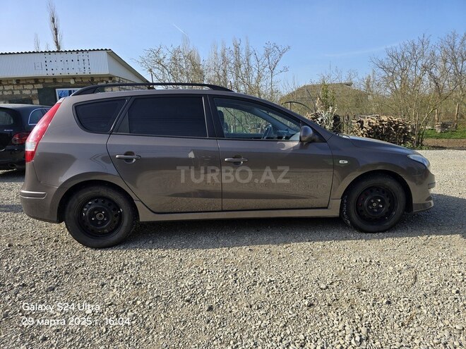 Hyundai i30 2011, 208,000 km - 1.6 l - Xudat