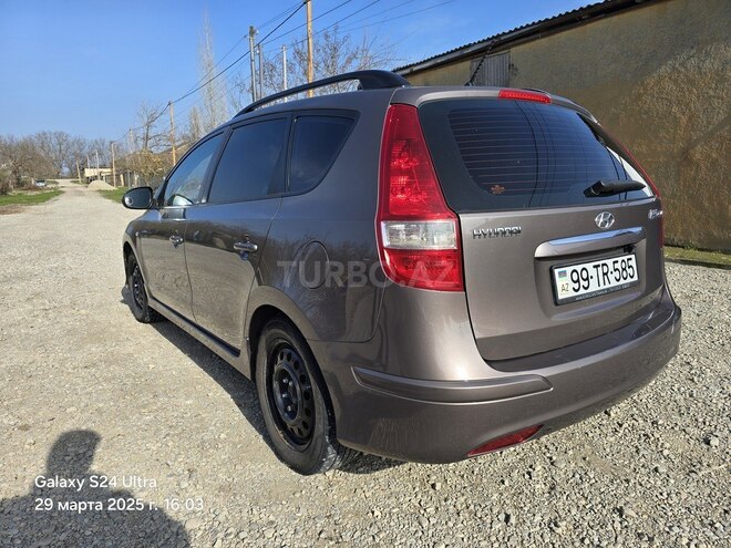 Hyundai i30 2011, 208,000 km - 1.6 l - Xudat