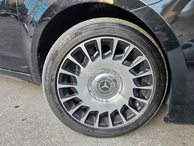 Mercedes V 220 2015, 200,000 km - 2.2 л - Bakı