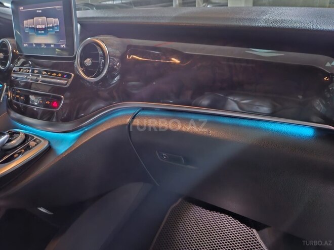 Mercedes V 220 2015, 200,000 km - 2.2 л - Bakı