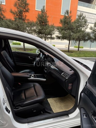 Mercedes E 220 d 2014, 235,000 km - 2.2 л - Bakı