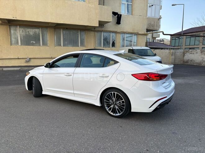 Hyundai Elantra 2018, 114,907 km - 1.6 l - Bakı