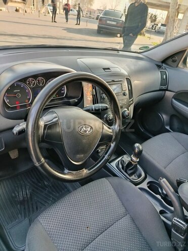 Hyundai i30 2010, 275,000 km - 1.6 л - Göyçay