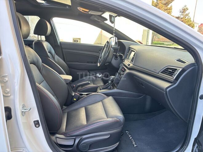 Hyundai Elantra 2018, 114,907 km - 1.6 l - Bakı