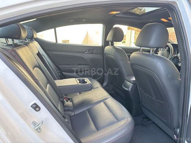 Hyundai Elantra 2018, 114,907 km - 1.6 l - Bakı