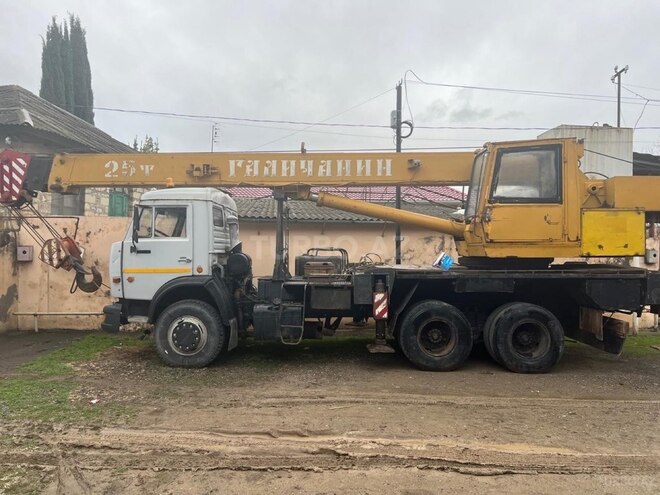 KamAz 53213 2003, 51,820 km - 11.0 l - Ağstafa