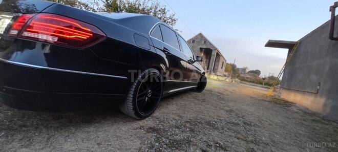 Mercedes E 220 d 2011, 351,000 km - 2.2 л - Beyləqan