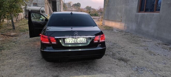 Mercedes E 220 d 2011, 351,000 km - 2.2 л - Beyləqan