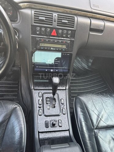 Mercedes E 220 d 1999, 590,000 km - 2.2 л - Bakı
