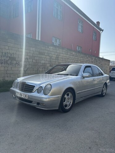 Mercedes E 220 d 1999, 590,000 km - 2.2 л - Bakı