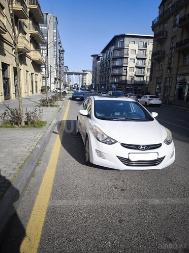 Hyundai Elantra 2012, 196,318 km - 1.8 l - Bakı