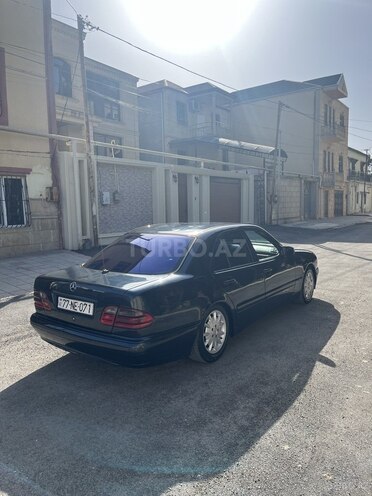 Mercedes E 220 d 1999, 565,015 km - 2.2 l - Bakı