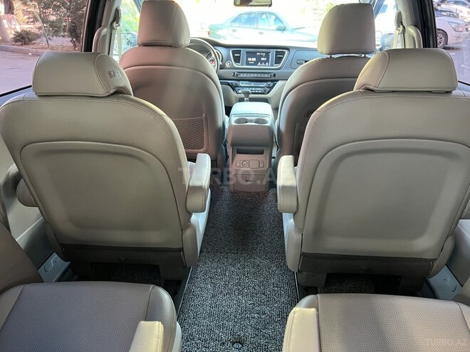 Kia Carnival 2019, 45,000 km - 2.2 л - Bakı