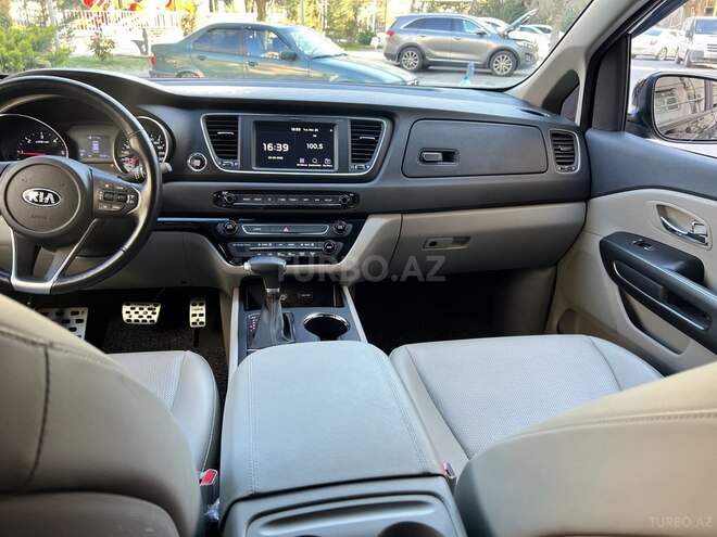 Kia Carnival 2019, 45,000 km - 2.2 л - Bakı