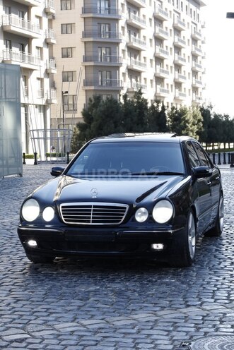 Mercedes E 280 2001, 236,719 km - 2.8 л - Bakı