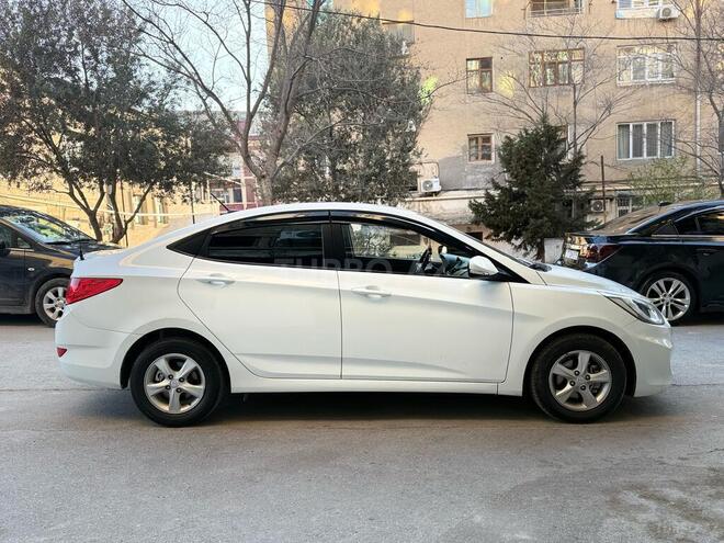 Hyundai Accent 2014, 200,400 km - 1.6 l - Bakı