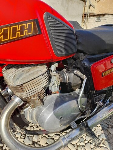 IJ Planeta 5 1992, 600,000 km - 0.4 l - Salyan