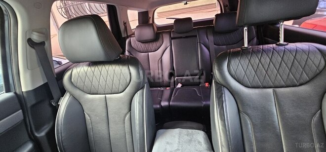 Hyundai Palisade-16