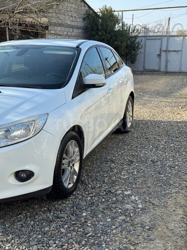 Ford Focus 2013, 153,000 km - 1.6 л - Biləsuvar