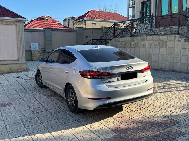 Hyundai Avante 2016, 118,000 km - 1.6 l - Bakı
