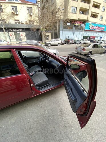 Toyota Corolla 1995, 235,000 km - 1.3 l - Bakı