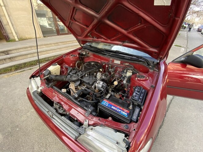 Toyota Corolla 1995, 235,000 km - 1.3 l - Bakı