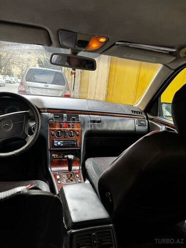Mercedes E 220 d 1998, 695,552 km - 2.2 л - Bakı
