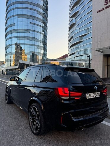 BMW X5 M 2017, 95,000 km - 4.4 l - Bakı