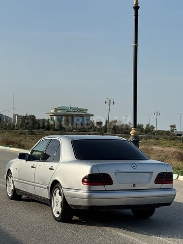 Mercedes E 220 d 1999, 514,000 km - 2.2 l - Bakı