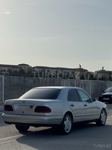 Mercedes E 220 d 1999, 514,000 km - 2.2 l - Bakı