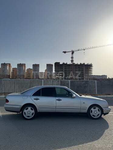 Mercedes E 220 d 1999, 514,000 km - 2.2 l - Bakı