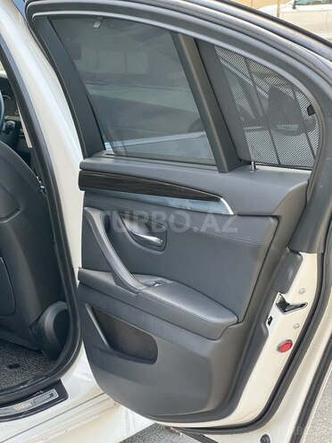 BMW 528 2015, 250,000 km - 2.0 l - Bakı