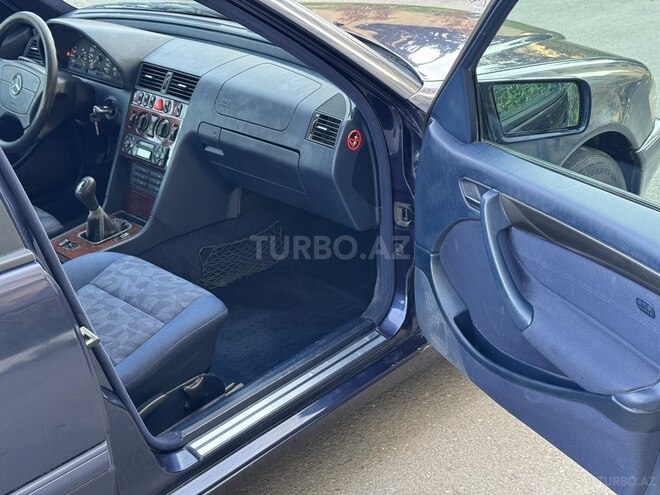 Mercedes C 180 1999, 280,000 km - 1.8 l - Sumqayıt