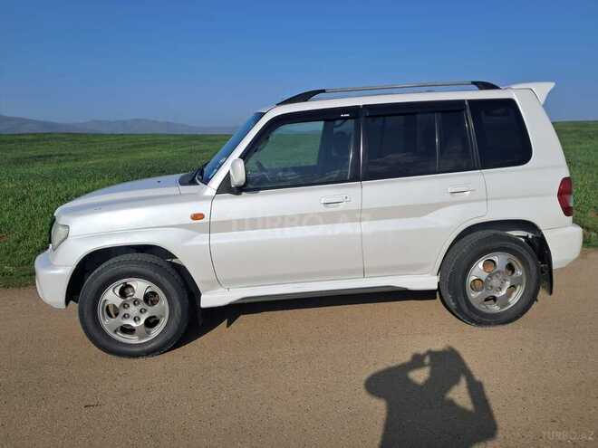 Mitsubishi Pajero io 2000, 348,000 km - 2.0 л - Yardımlı