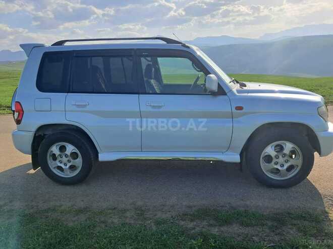 Mitsubishi Pajero io 2000, 348,000 km - 2.0 л - Yardımlı