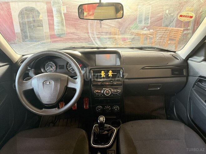 LADA (VAZ) Priora 2018, 117,000 km - 1.6 l - Salyan