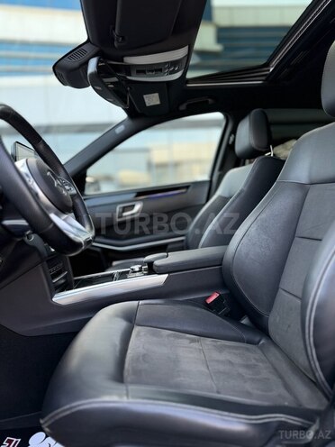 Mercedes E 220 d-15