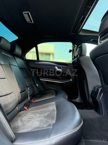 Mercedes E 220 d-13