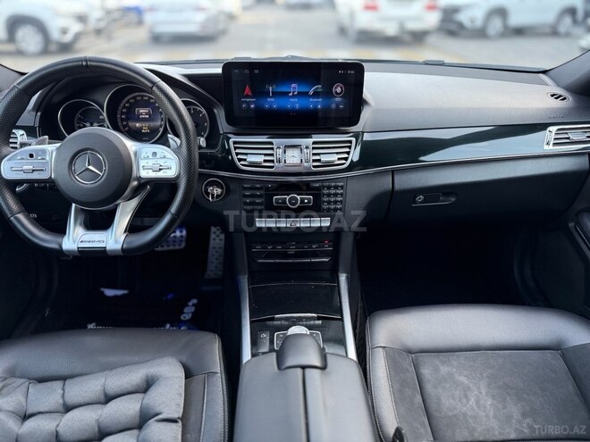 Mercedes E 220 d-17