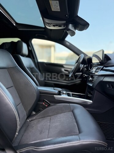 Mercedes E 220 d-9