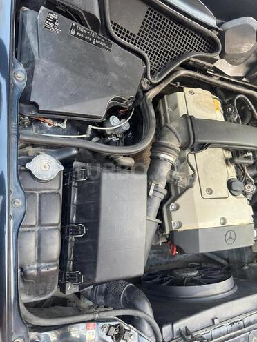 Mercedes E 200 1999, 293,000 km - 2.0 l - Quba