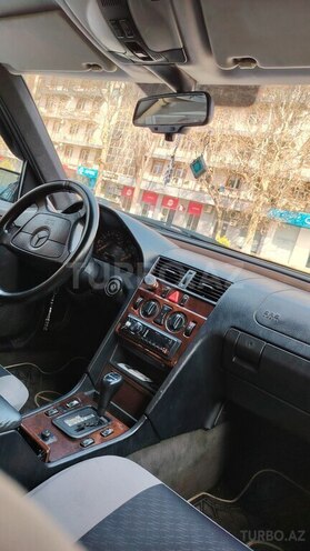 Mercedes C 180 1997, 227,000 km - 1.8 l - Naxçıvan
