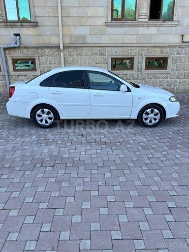 Daewoo Gentra 2014, 318,000 km - 1.5 l - Şirvan