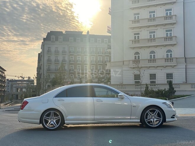 Mercedes S 500 2011, 212,000 km - 5.5 л - Bakı