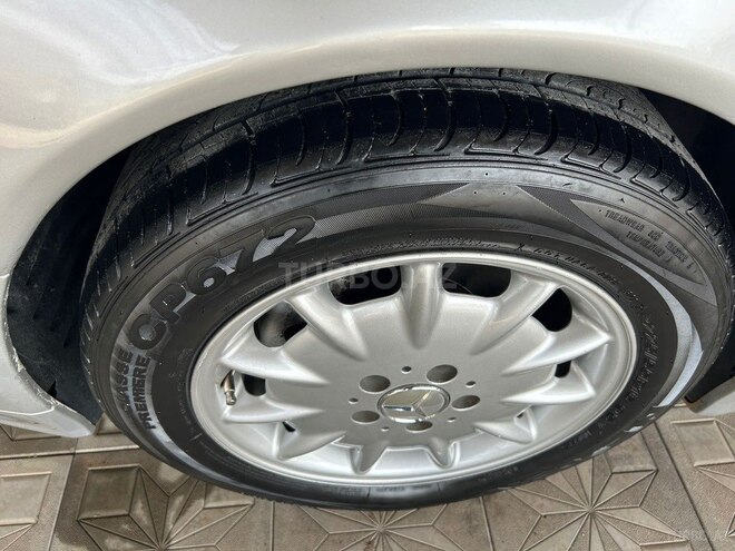 Mercedes E 200 2000, 314,500 km - 2.0 l - Bərdə